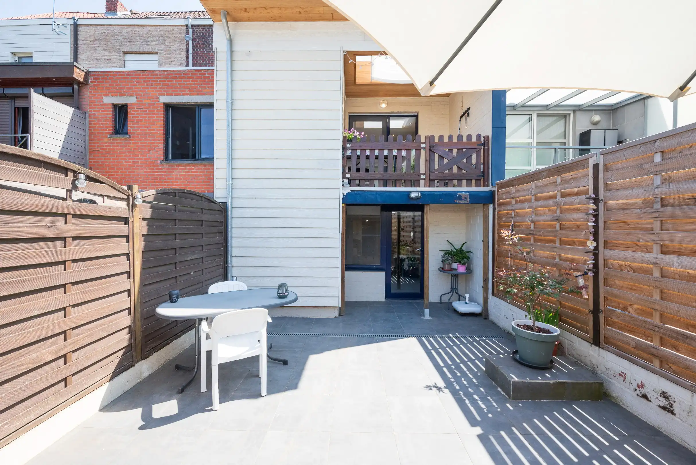 Verzorgde instapklare woning met 3 slaapkamers en dubbele garage! foto 15