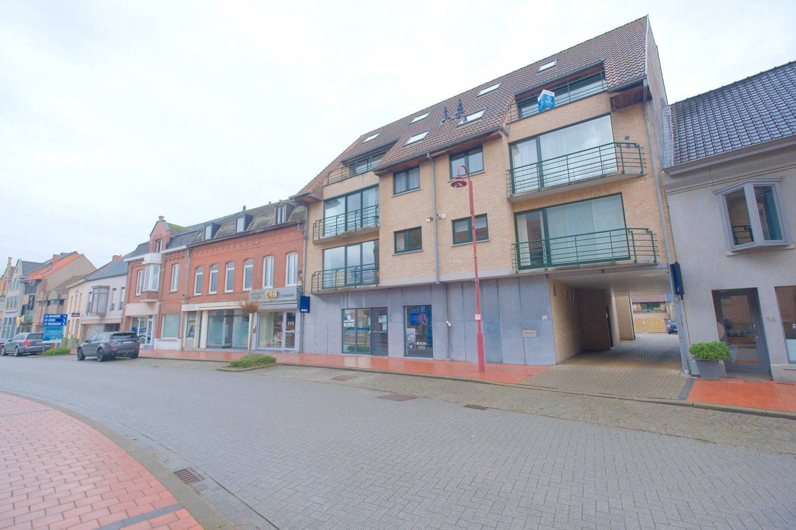Duplex dakappartement met 2 slpks, 2 badkamers, 2 terrassen en garage foto 16