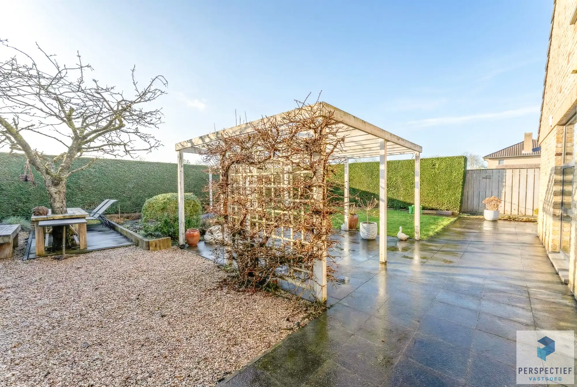 Centraal gelegen villa  met mooie tuin op 734 m² foto 3