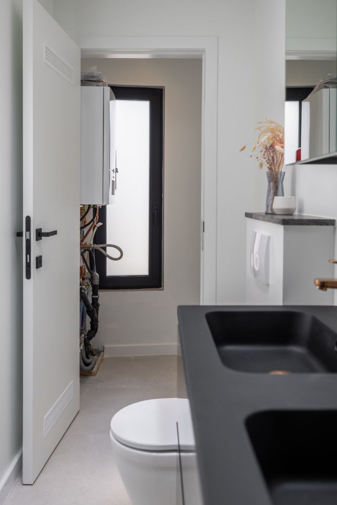 Recent gerenoveerd twee slaapkamer appartement vlakbij de Grote Markt foto 20