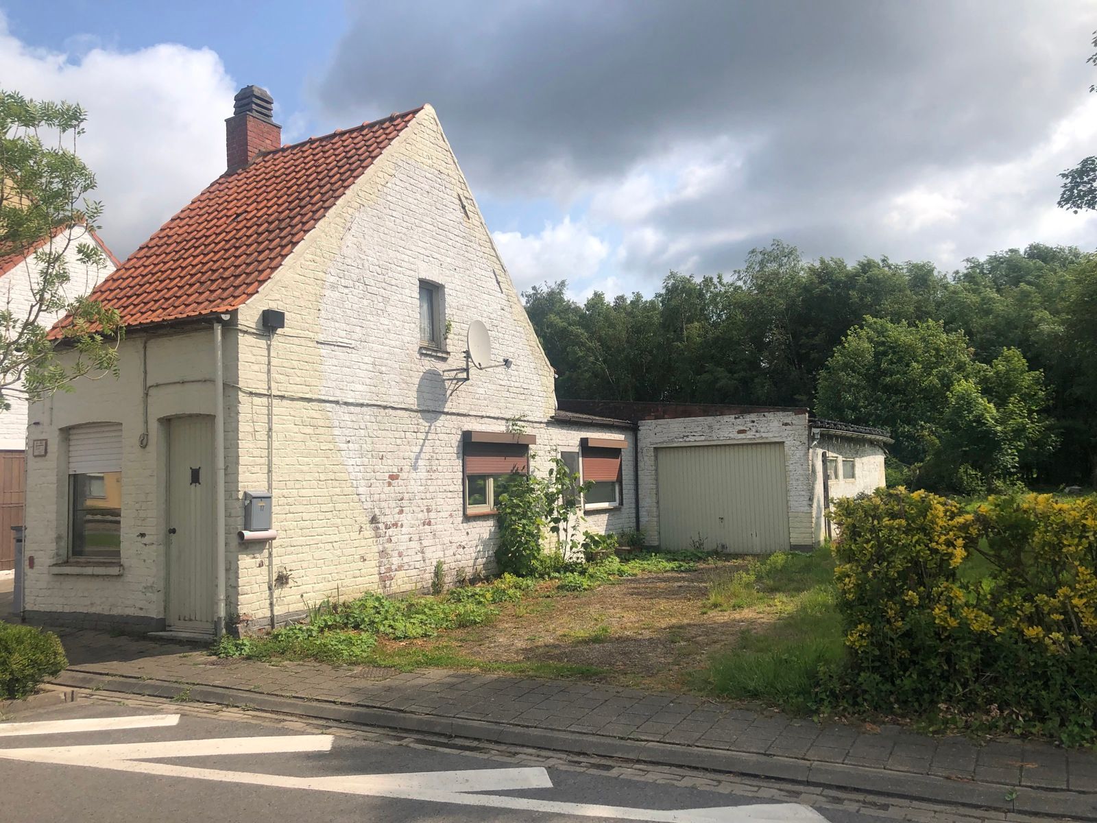 Rustig gelegen woonst op mooi woonperceel te koop in Bekegem foto 9