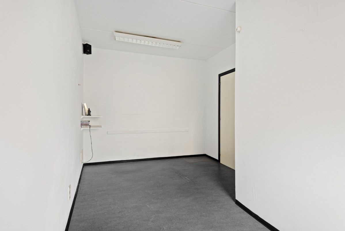 Praktijk/kantoor/atelier/handelsruimte in het centrum van Westmalle! foto 21