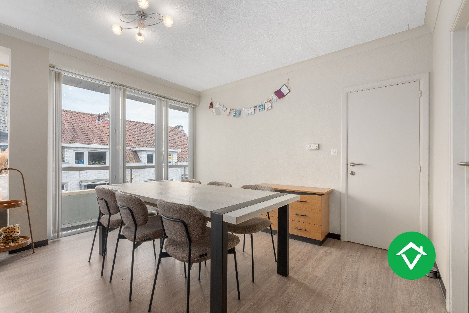 Veelzijdig handelspand met woonst en twee verhuurde appartementen in centrum Aartrijke foto 33