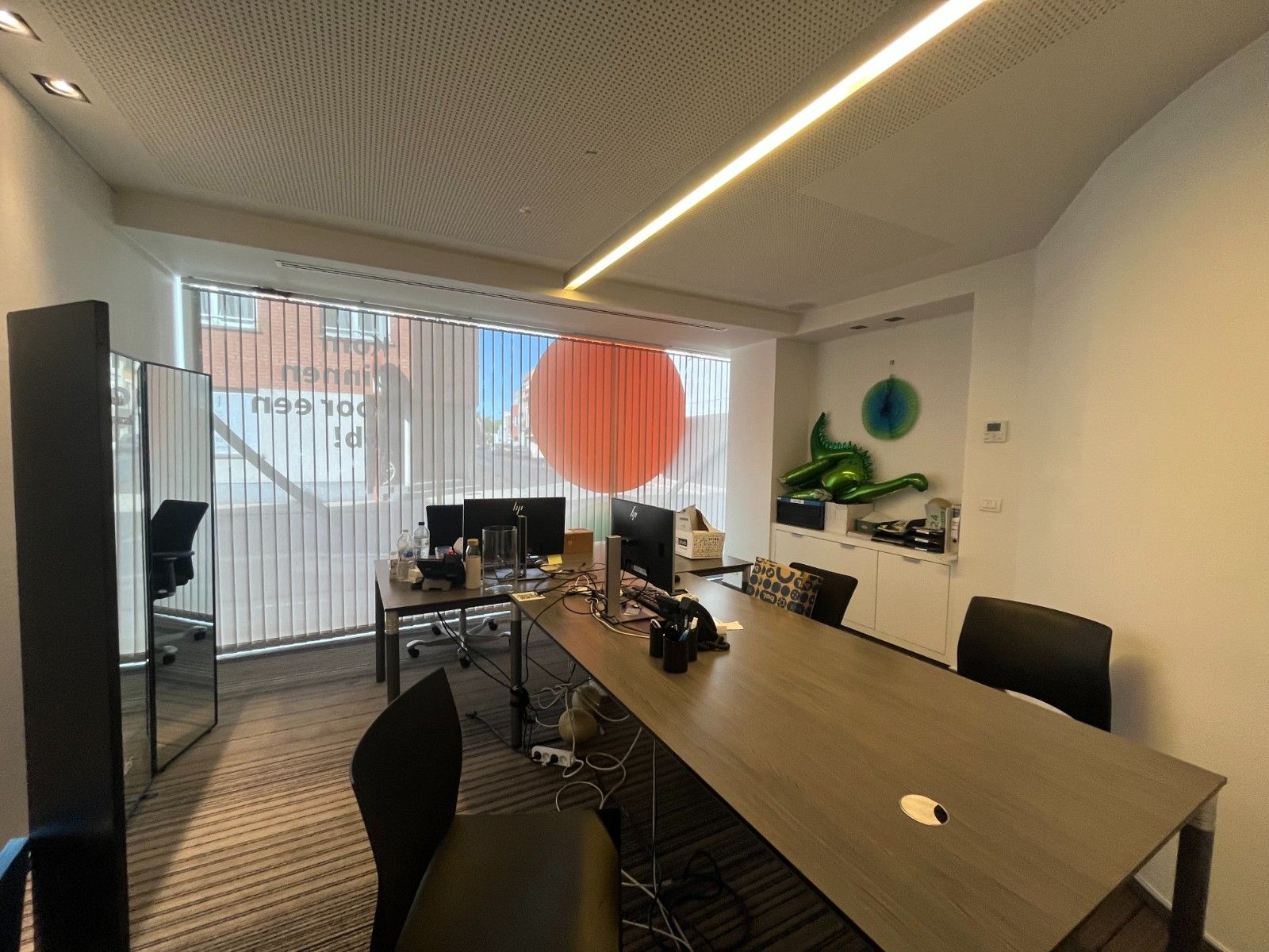 📢 Te huur: modern handelspand/kantoorruimte (175 m²) in hartje Waregem foto 5