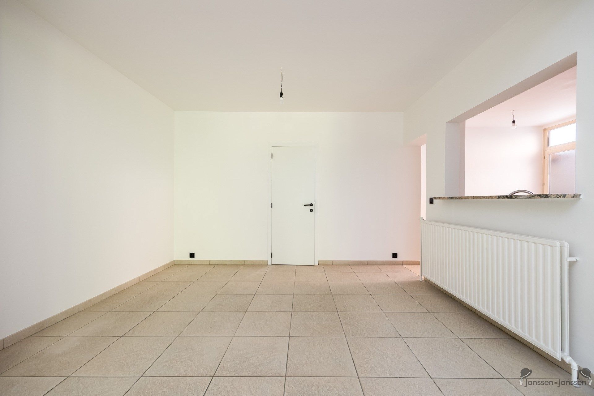 Ruim duplexappartement met twee slaapkamers te koop op het 2e verdiep in hartje Aarschot. foto 7