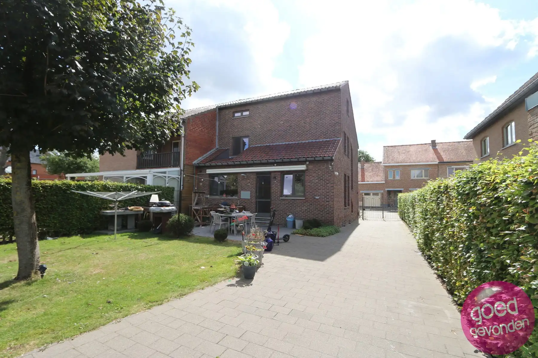 GEZINSWONING - HOB - 3 SLK - TUIN - TERRASSEN - PARKING foto 14