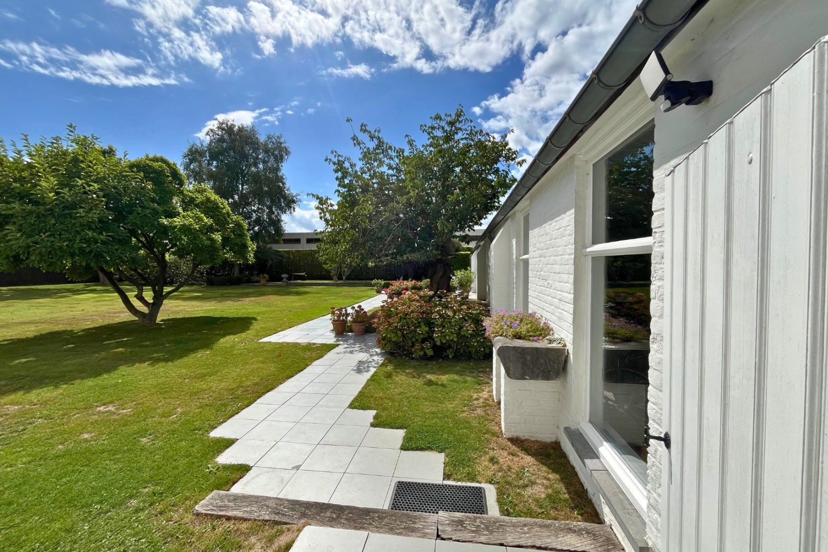 Exclusieve modernistische villa met signatuur van architect Arthur Degeyter foto 7