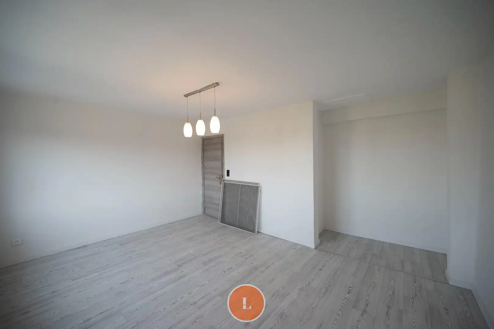 Huis met 4 slaapkamers te koop in centrum Menen foto 13