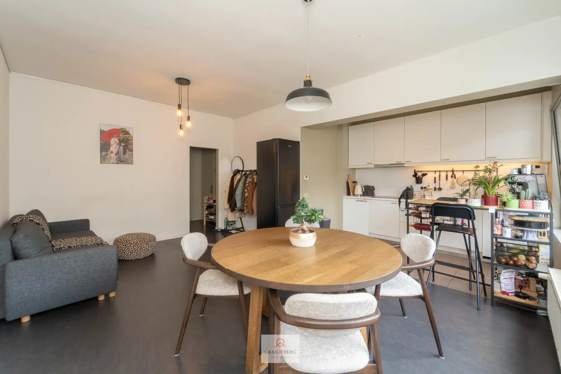 Modern appartement met terras vlakbij Gent-Sint-Pietersstation. foto 2