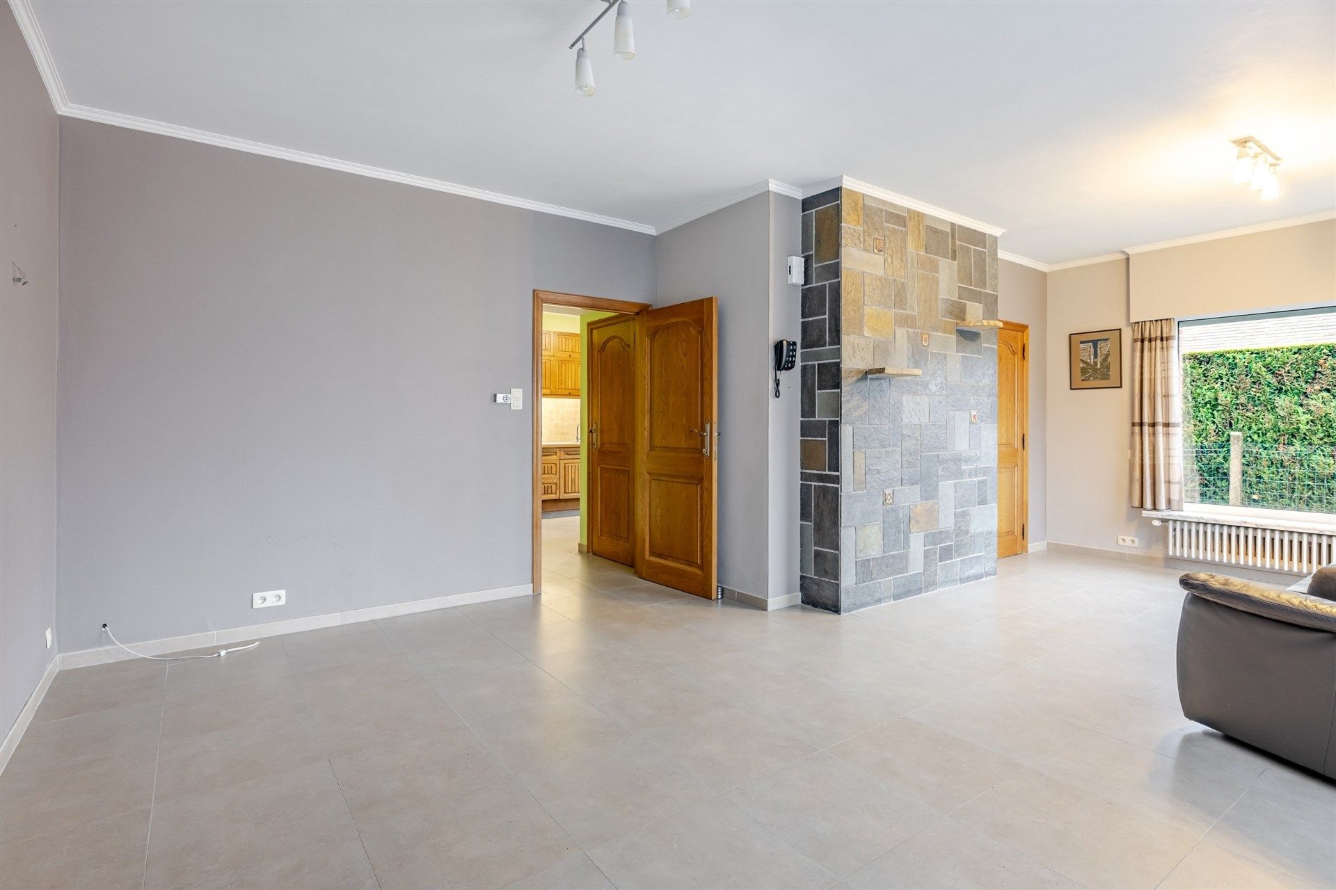 Charmante woning vlakbij centrum Oostakker. foto 2