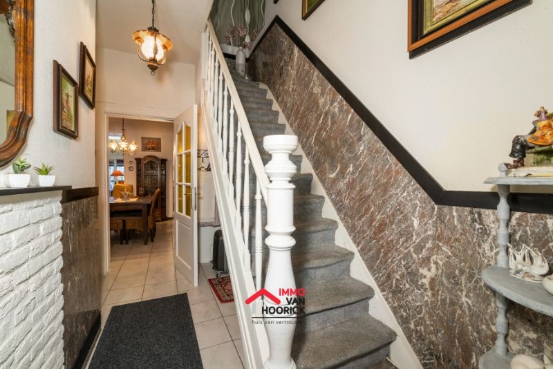 Ruime woning met 3 slaapkamers en tuin! foto 3