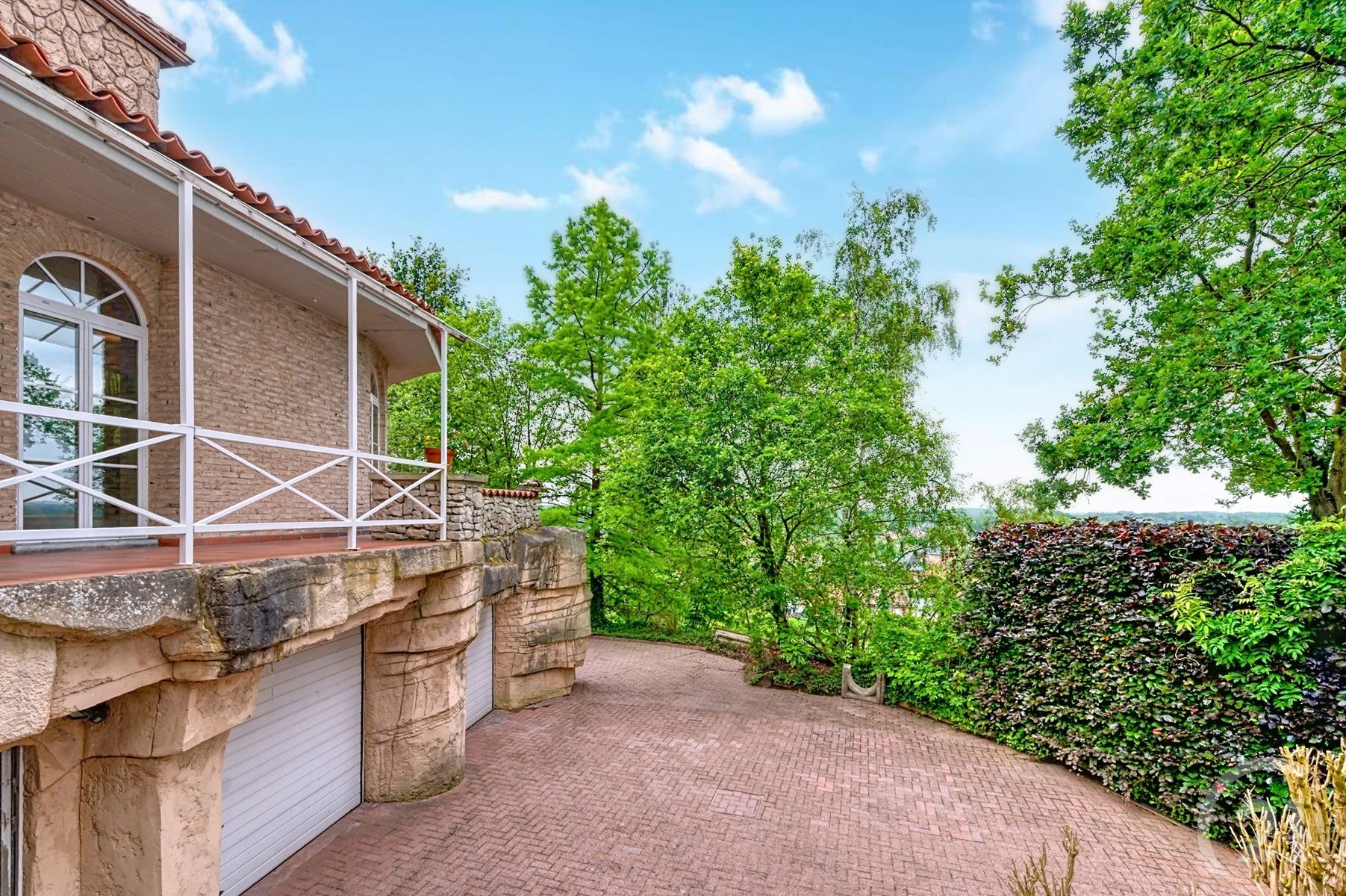 Exclusieve villa met karakter en prachtig uitzicht! foto 6
