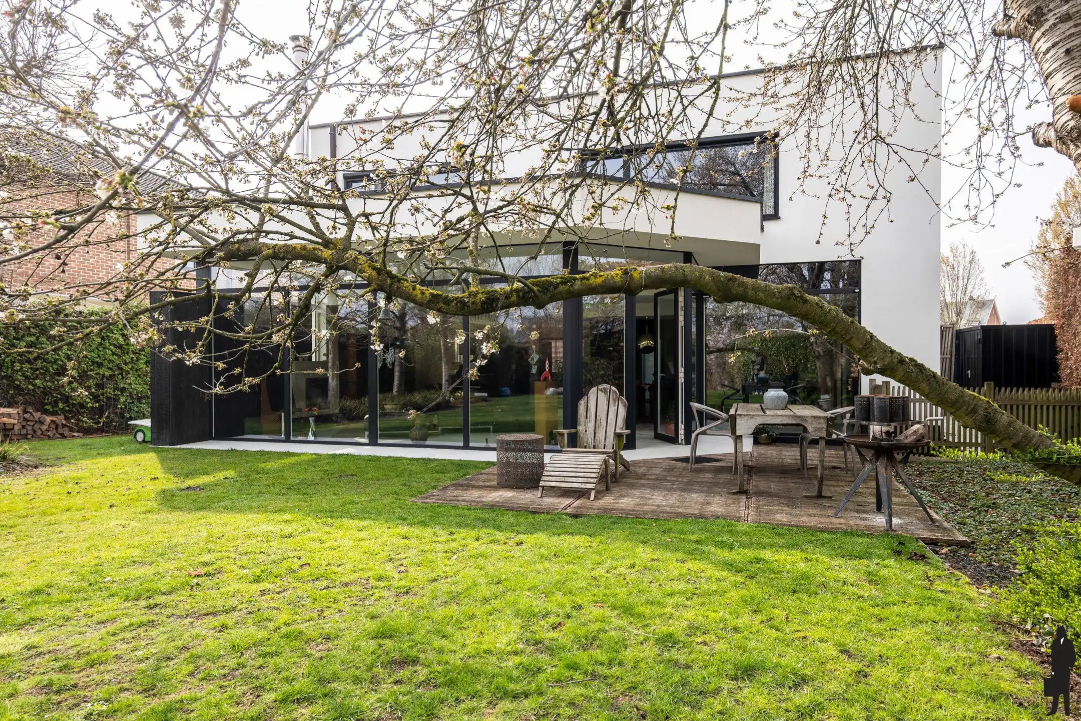 Luxueus energetisch gerenoveerde woning met verwarmd zwembad foto 13