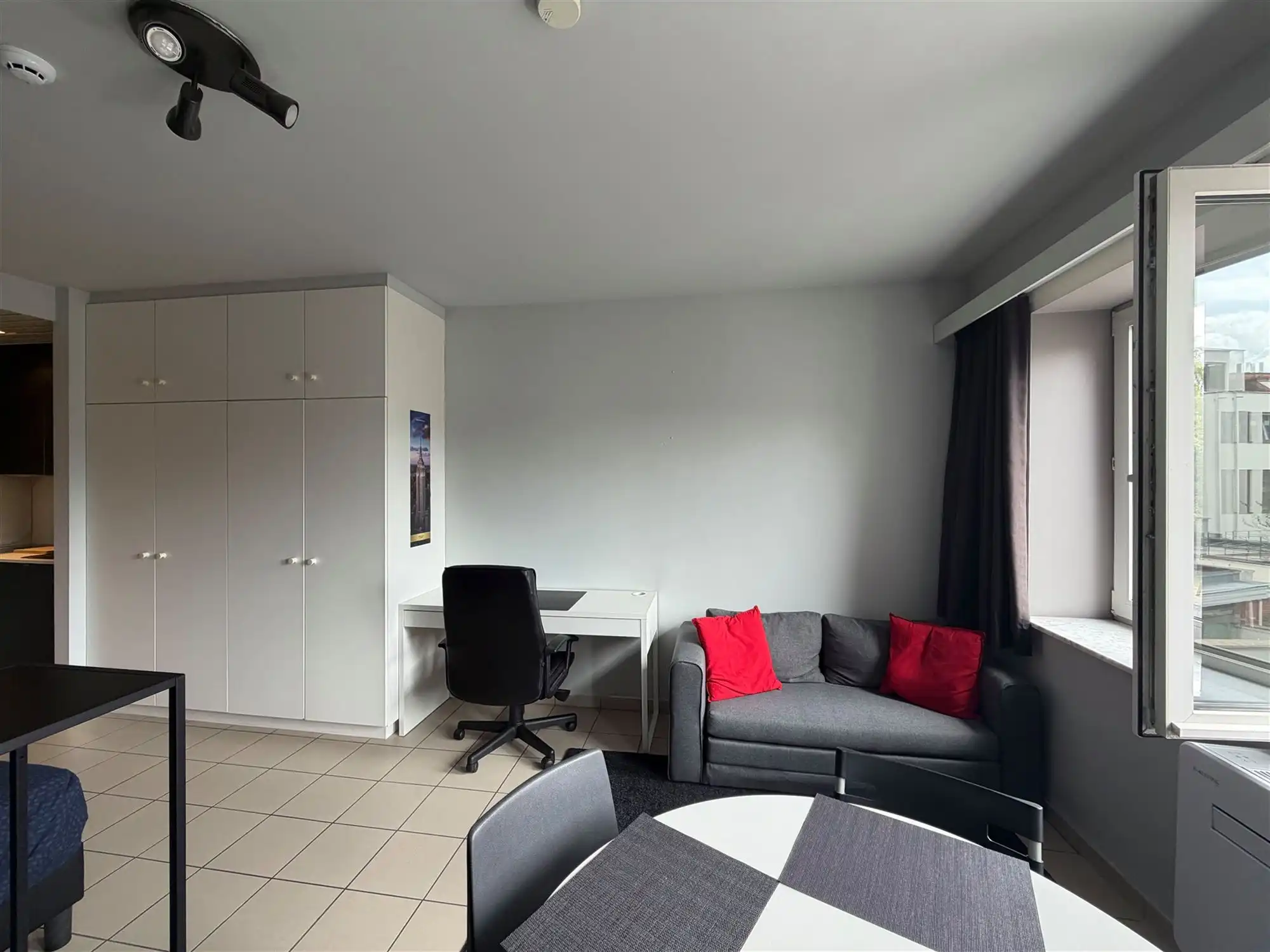 Uiterst rustig gelegen bemeubelde Studio foto 4