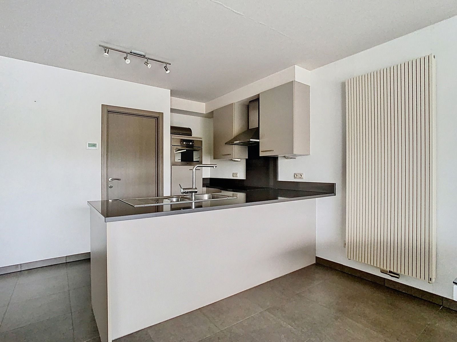 Prachtig appartement met groen uitzicht, 1 SLPK + garage! foto 3