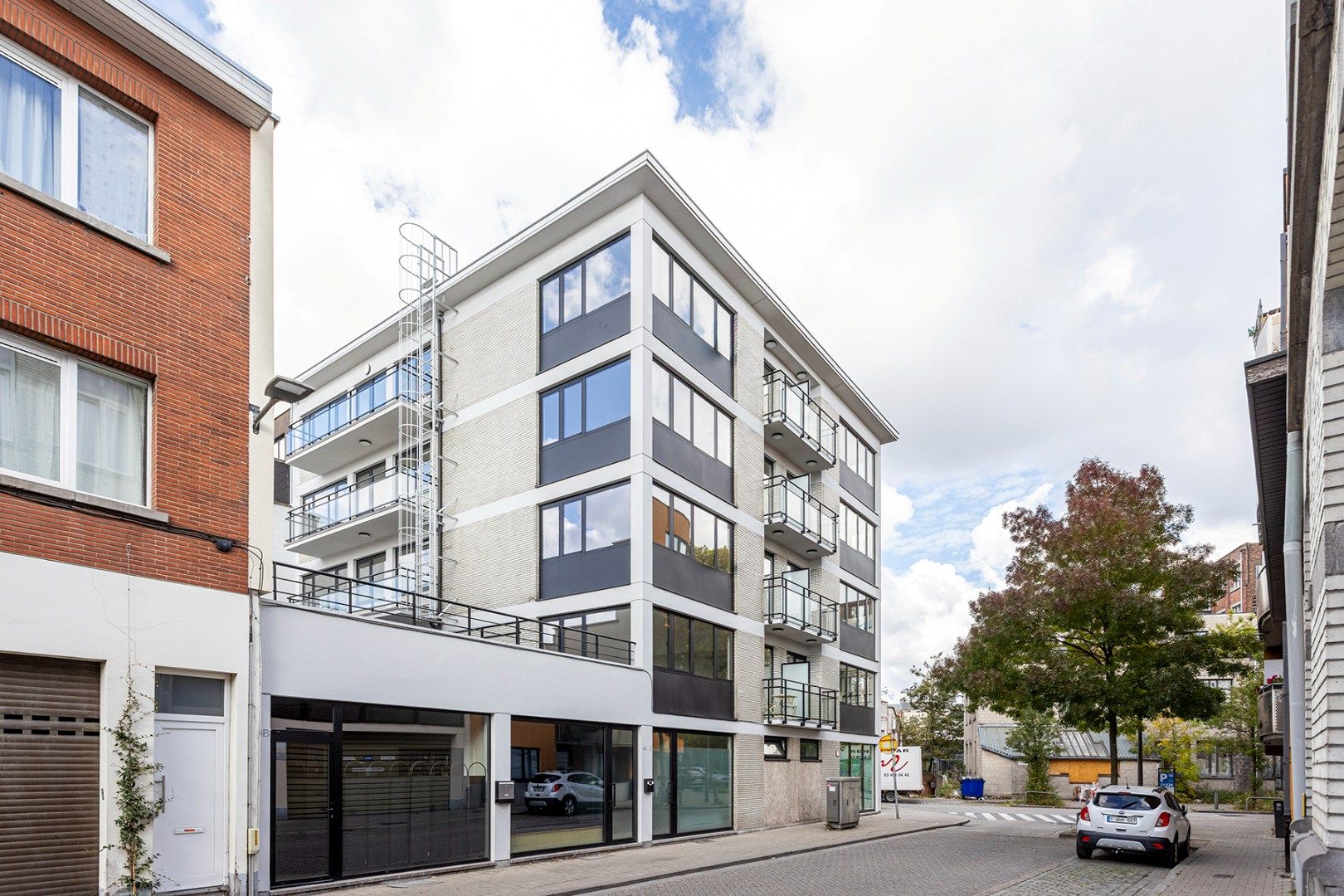 Ruim en modern appartement (vernieuwbouw) met 3 slpks nabij De Roma foto 15