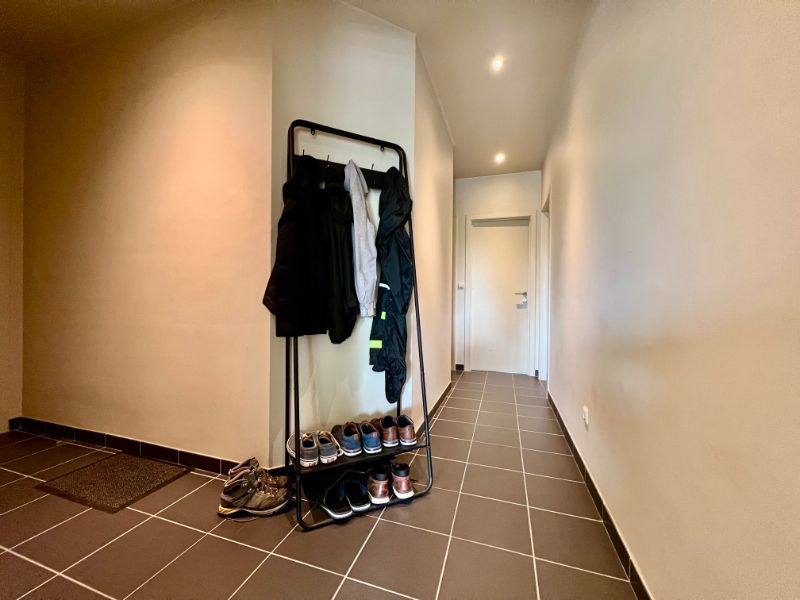 RUSTIG GELEGEN 2- SLAAPKAMERAPPARTEMENT MET TERRAS EN GARAGE foto 11