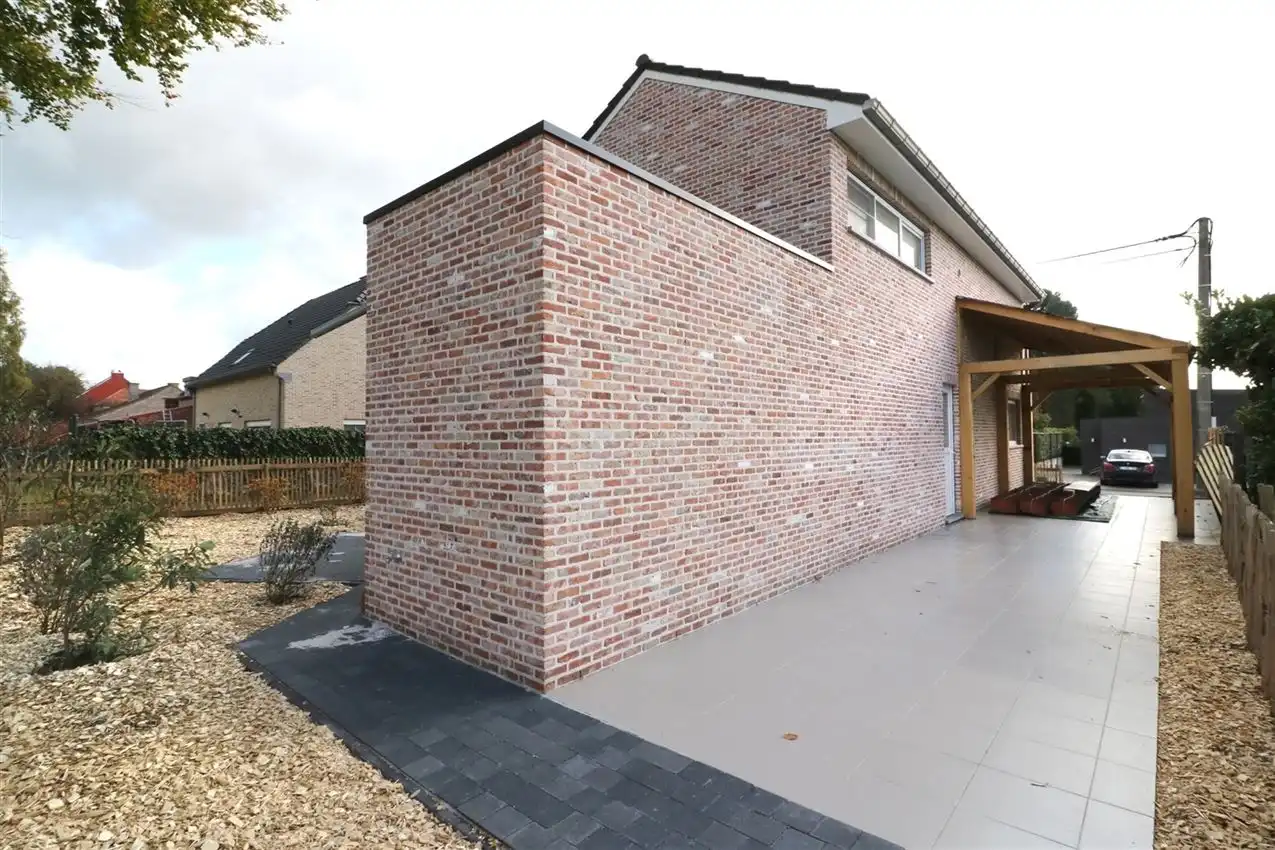 Bosrijk gelegen, vrijstaande woning met 2 slaapkamers foto 23