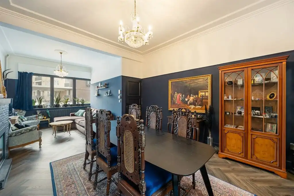 Stijlvol gerenoveerde woning met authentieke charme, zonnige tuin en toplocatie foto 7