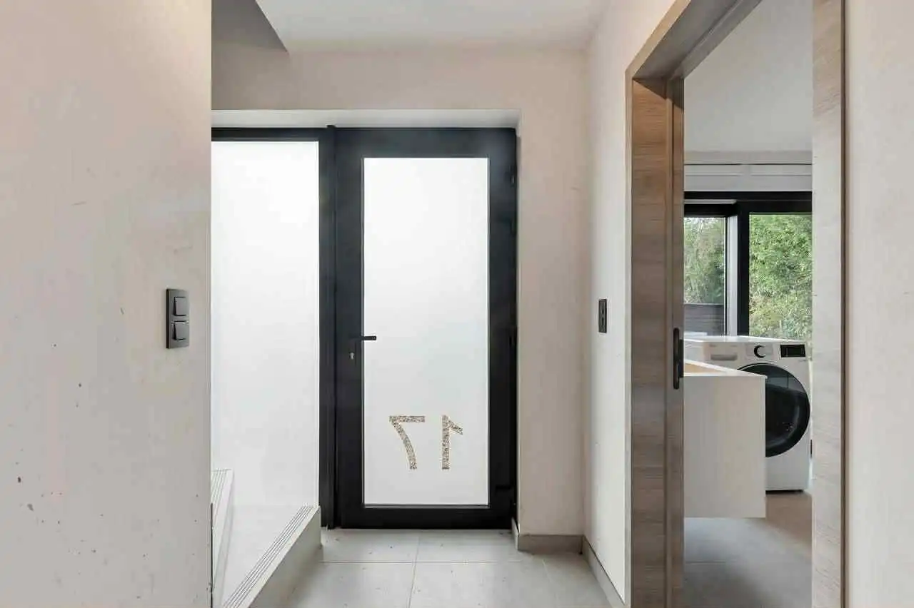 Nieuwe, energiezuinige open bebouwing in doodlopende straat. foto 7