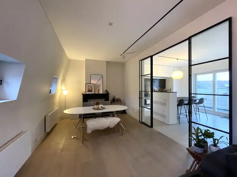 Exclusief en ruim appartement in authentiek gebouw hartje Gent foto 6
