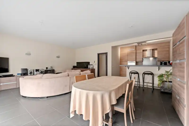 Ruim appartement - 116m² - EPC 136 kWh/m² label B! foto 4