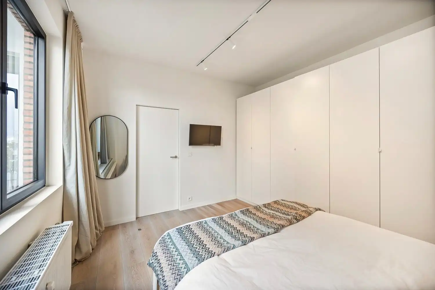 Luxueuze en energiezuinige (EPC B) totaalrenovatie met zalig parkzicht aan de Rubenslei in hartje Antwerpen + optionele parking foto 16