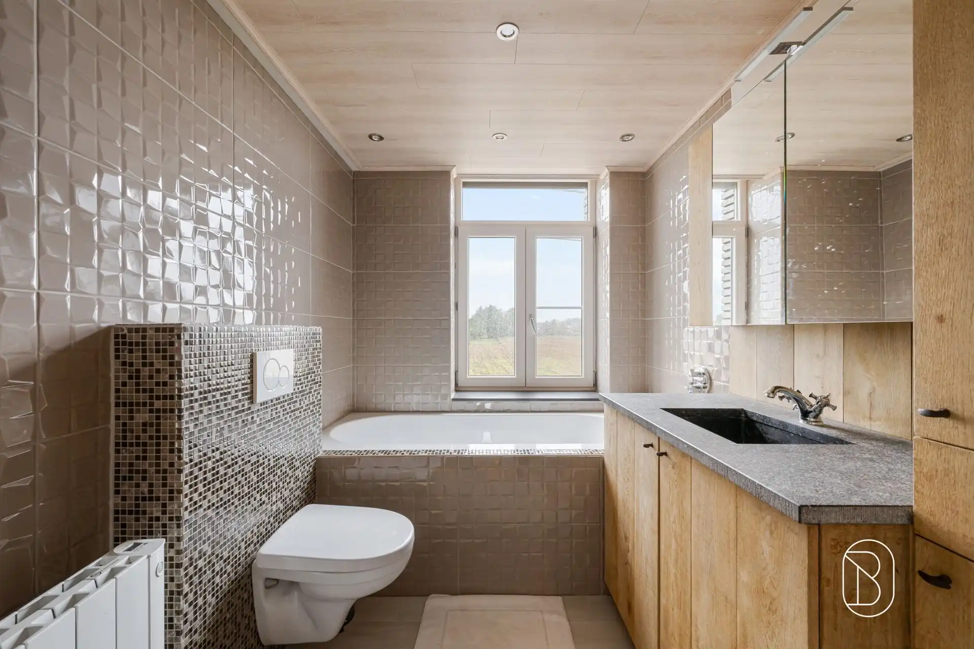 Ruime landelijke woning met 5 slpk, loods en tuin foto 13