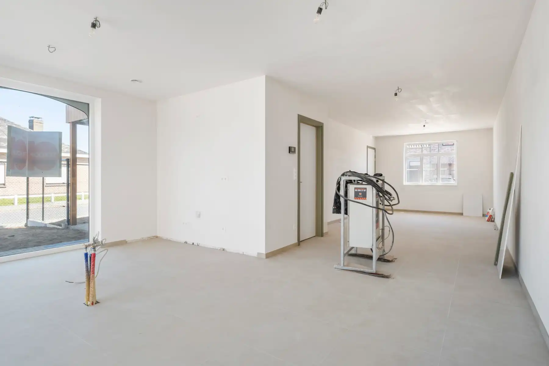 Nieuwbouw afgewerkte woning te Jabbeke - 6% BTW mogelijk foto 6