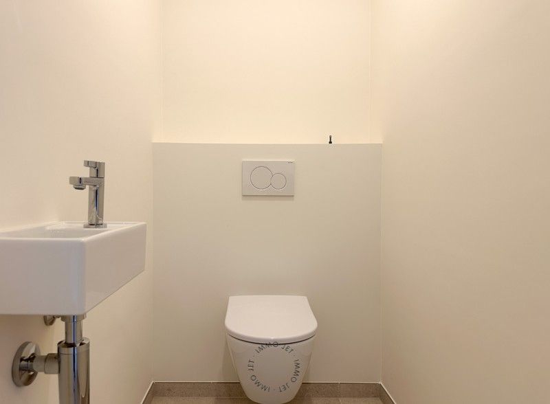 Prachtig gelegen nieuwbouwappartement met twee slaapkamers, tuin en autostaanplaats foto 12