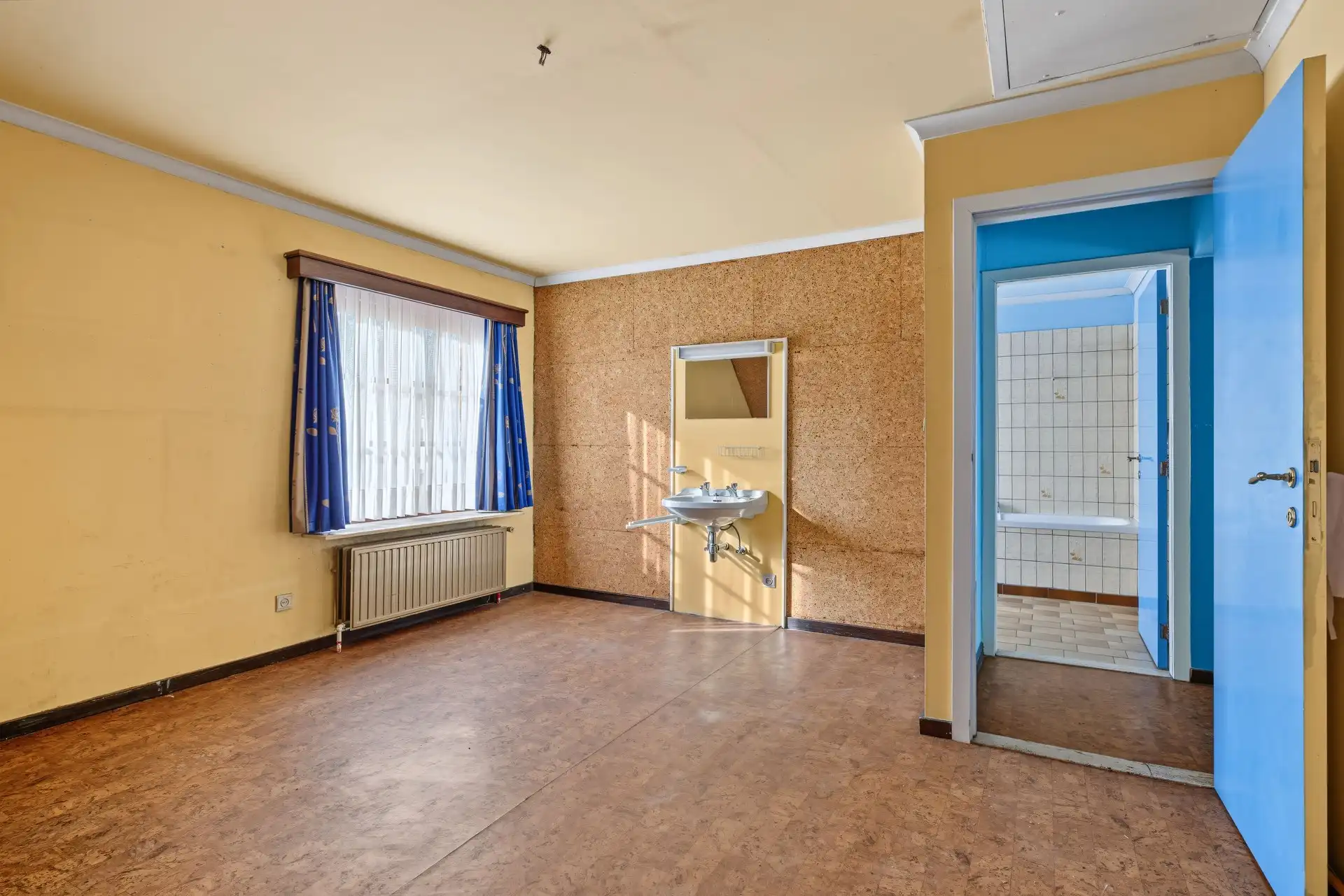 Te renoveren gezinswoning op een uitstekende woonlocatie & mooi perceel van 536m² foto 14