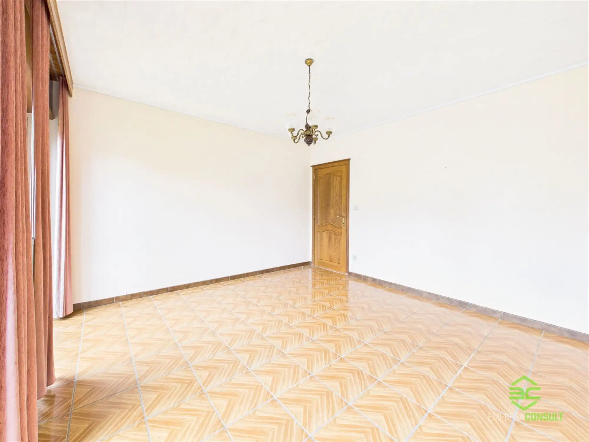 Instapklare gelijkvloerse OB met zonnige tuin! foto 16