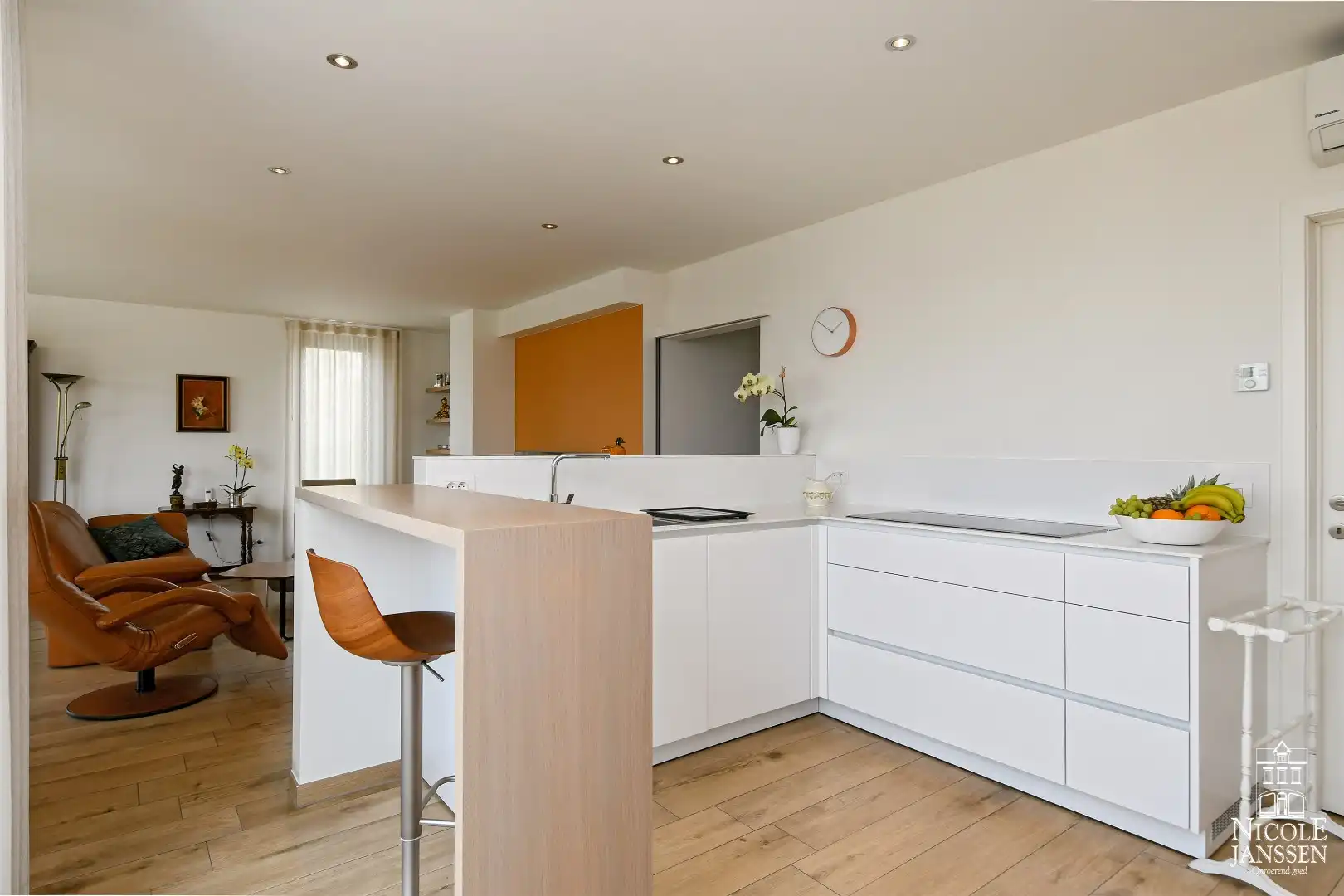 Royaal penthouse met twee slaapkamers, twee terrassen en drie autostandplaatsen foto 10