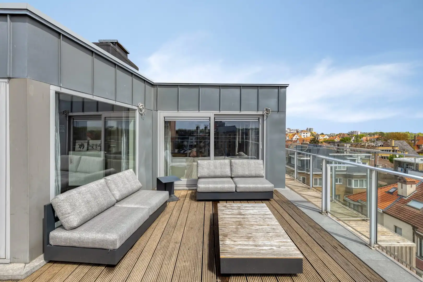 Zongericht Penthouse met zeer ruim terras foto 37