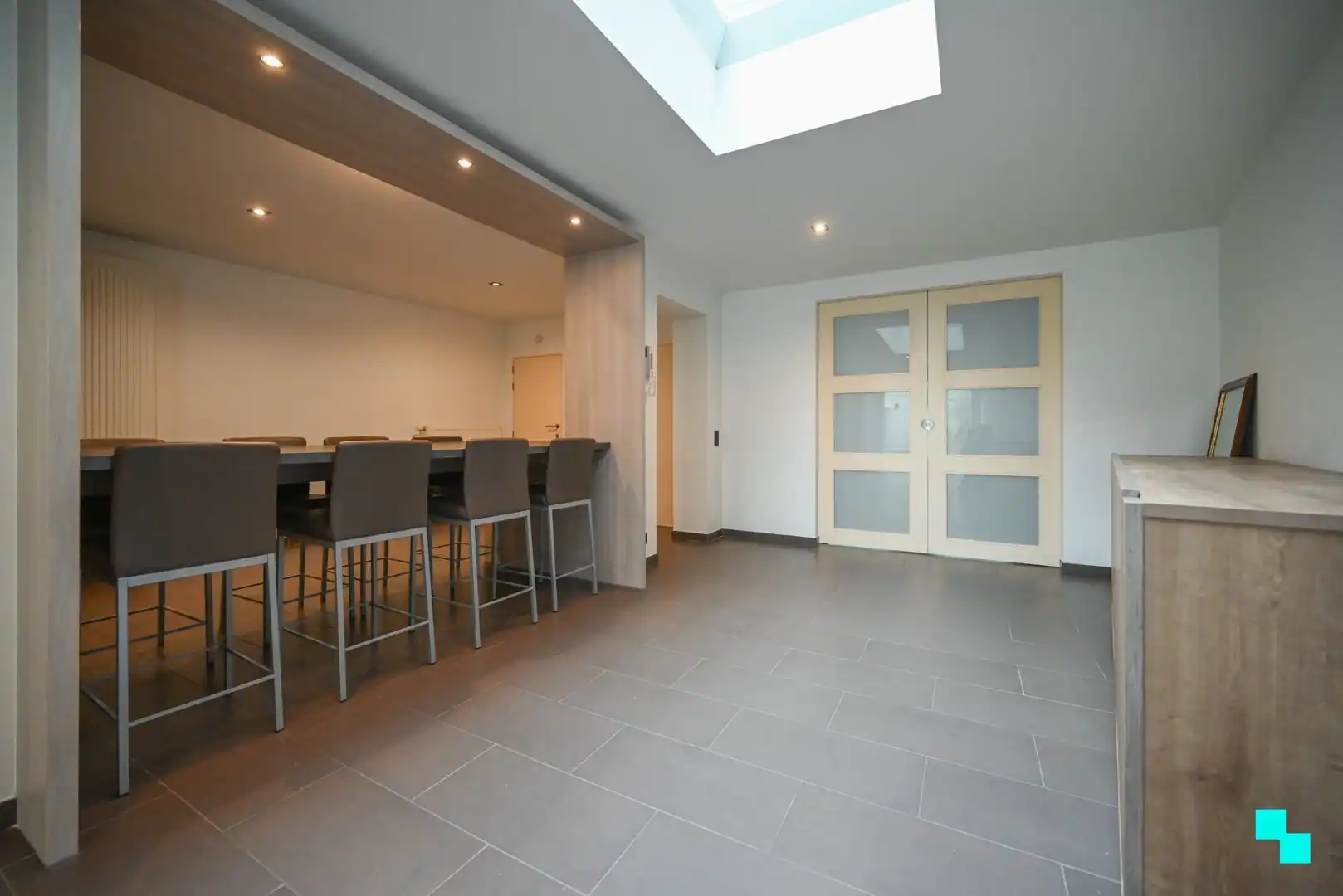 Instapklare gezinswoning in hartje Pittem foto 9