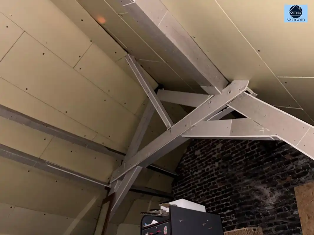 ZEER GOED GELEGEN WONING NABIJ CENTRUM foto 12