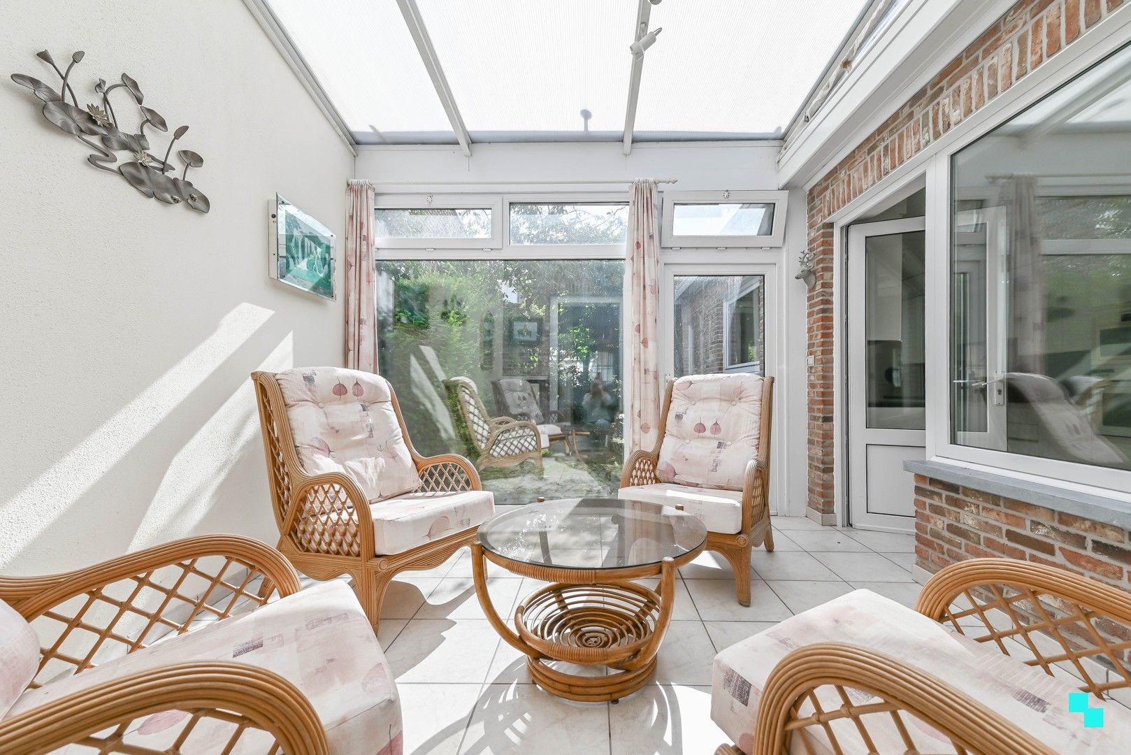 Halfopen bebouwing in hartje Ingelmunster foto 13