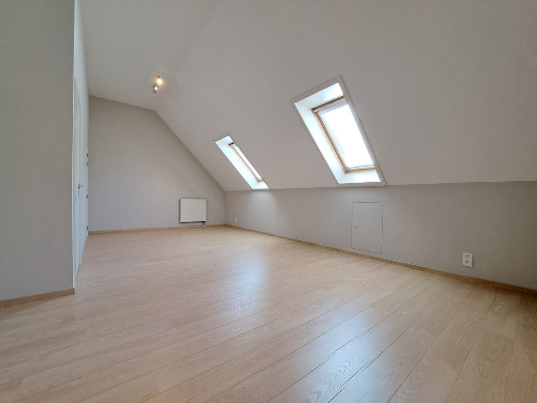 Perfect onderhouden rijwoning te Lommel foto 17