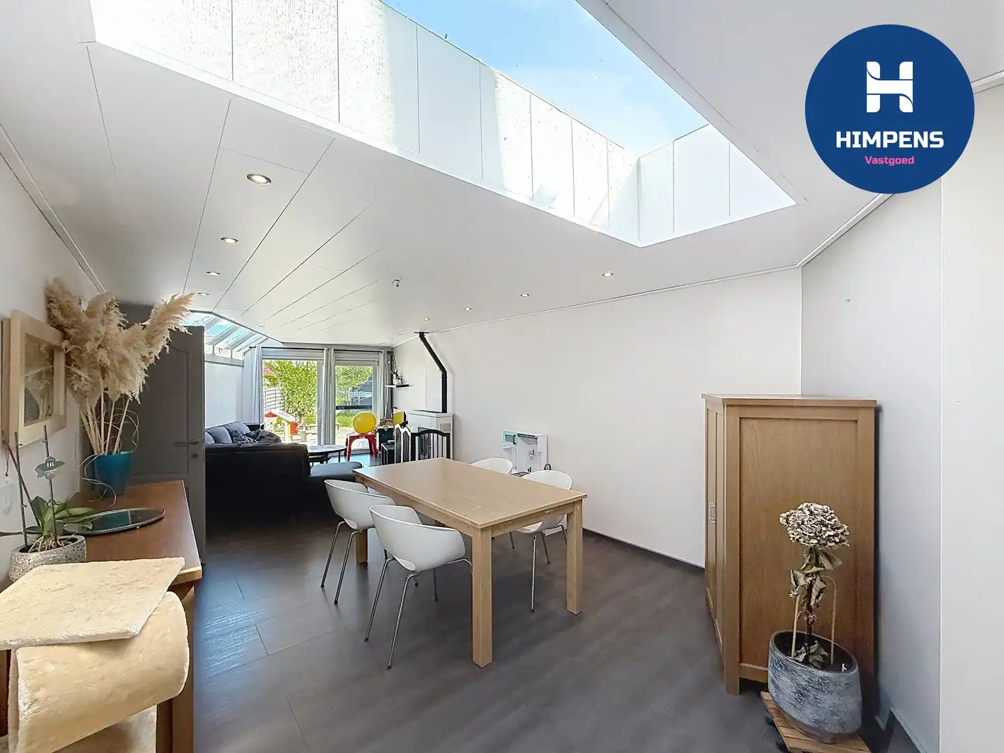 Instapklare gezinswoning met 3 slaapkamers en ruime tuin in De Panne foto 2