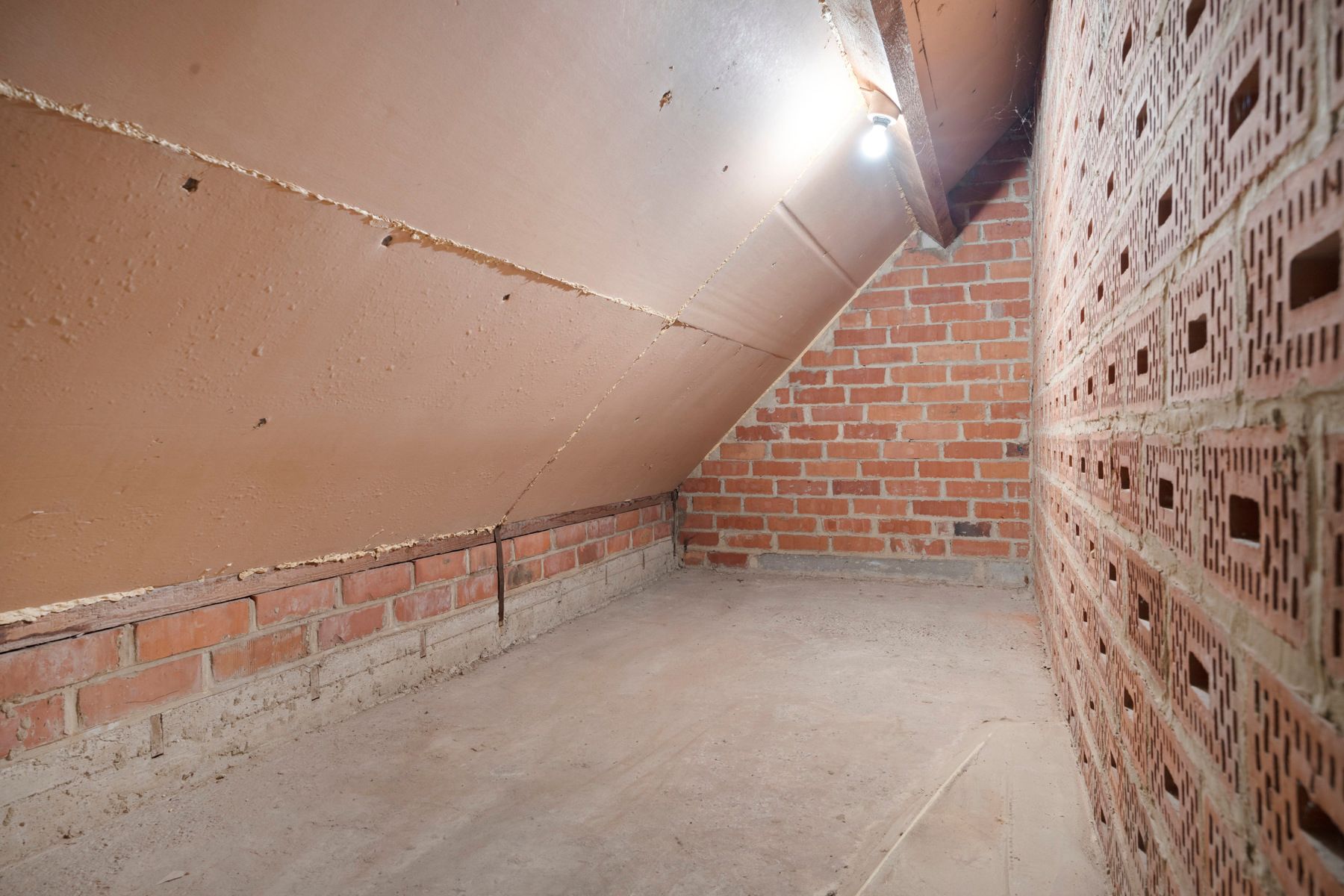 Ruime gezinswoning met garage, veel licht en mogelijkheden tot 6 à 7 kamers, kangoeroewoning of vrij beroep, vlak bij kasteelpark Ter Rijst. foto 25