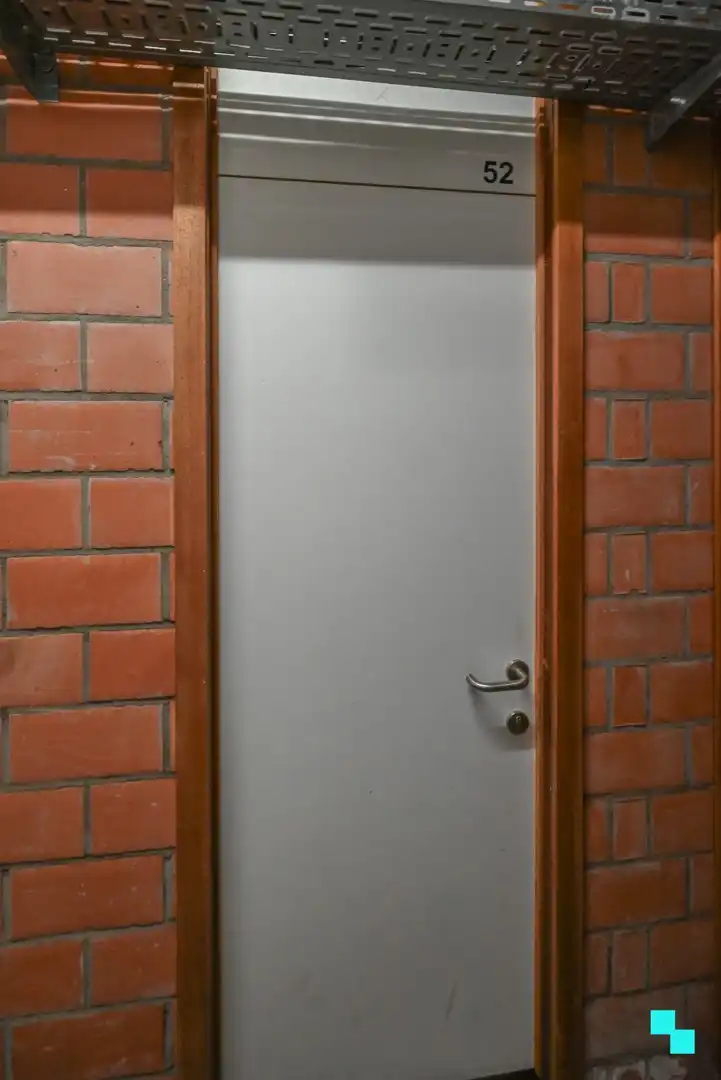Riant 3-slaapkamerappartement met zicht op de vaart te Izegem foto 36