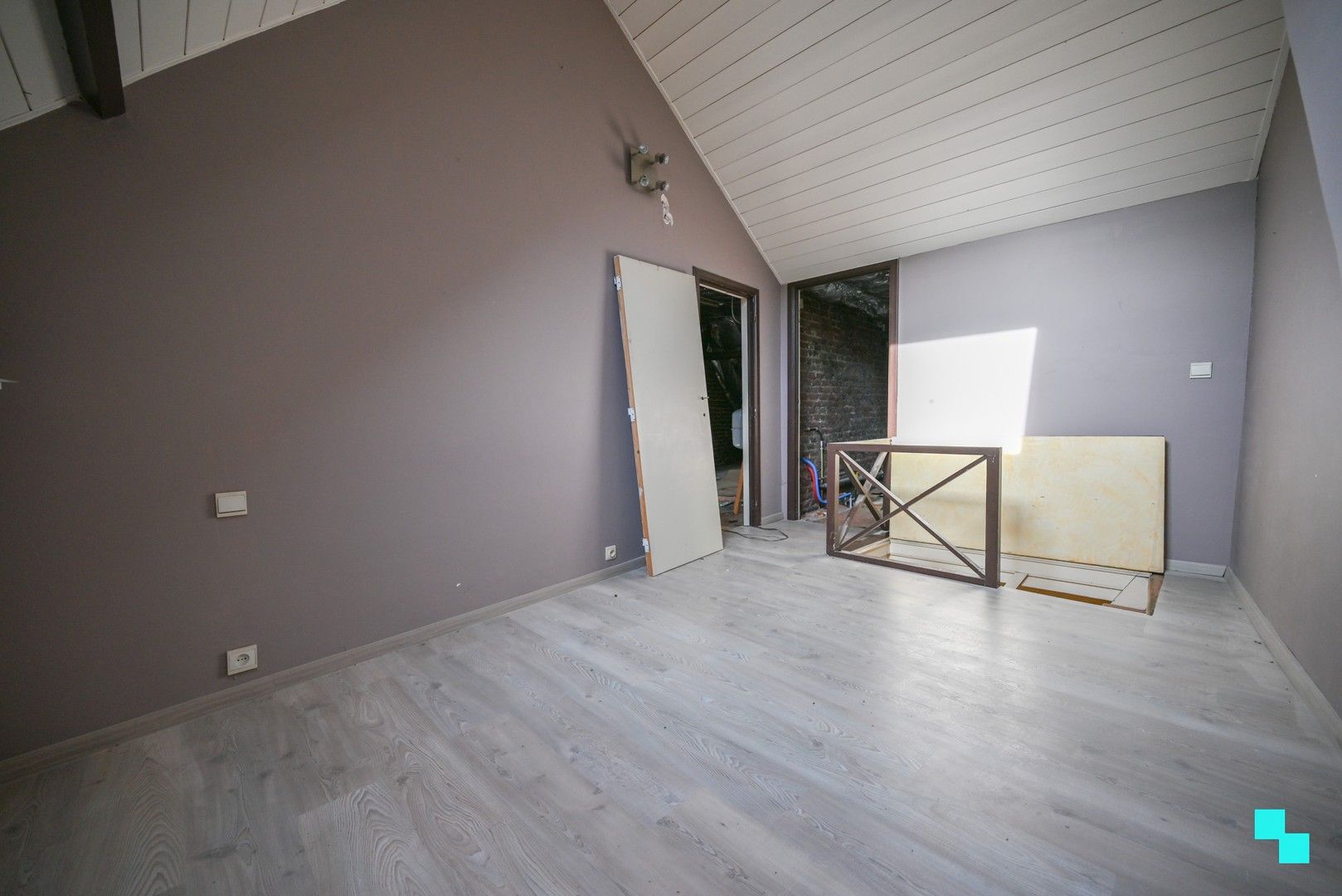 Prachtige woning met vier slaapkamers nabij centrum Izegem foto 27