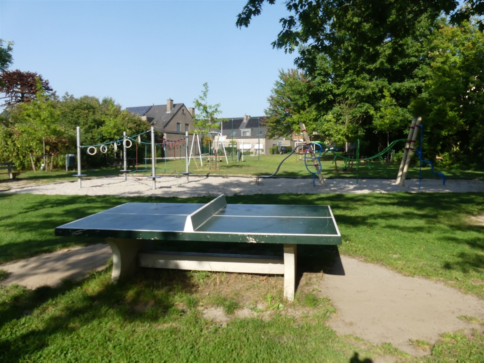 Ruime woning gelegen in een topbuurt te Aartselaar! foto 18
