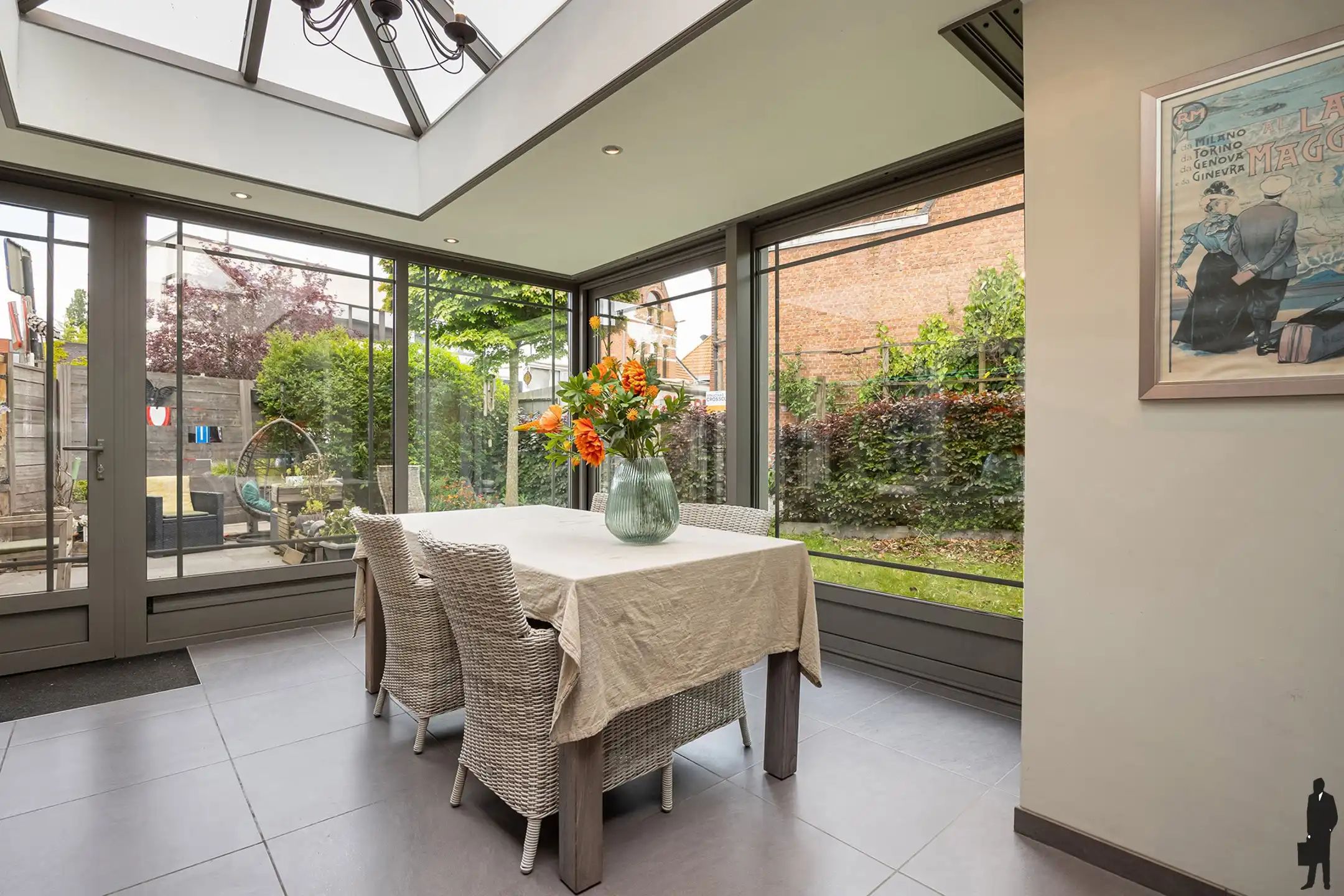 Charmante open bebouwing met zonnige tuin en garage foto 5