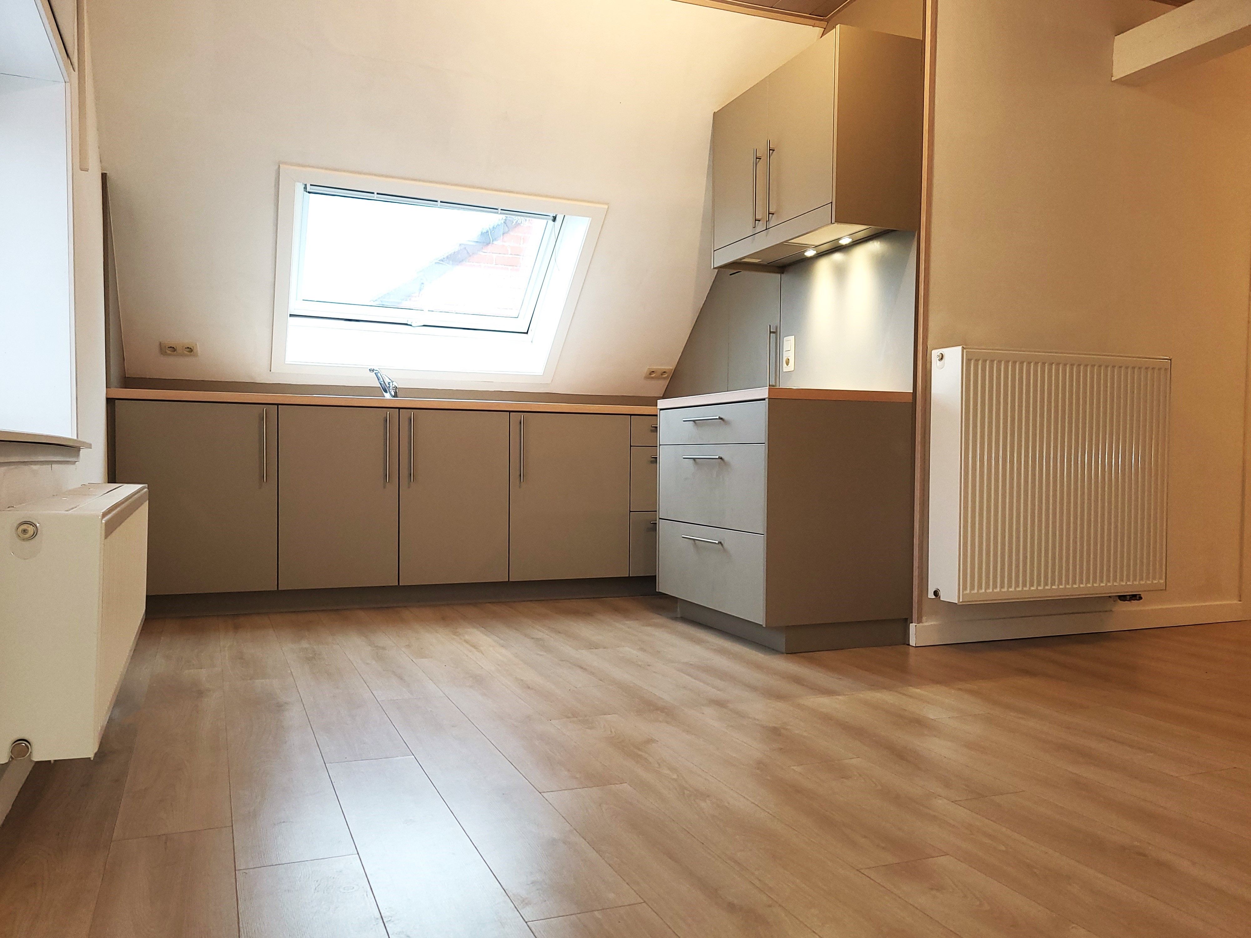 Prachtig appartement van 75m² met staanplaats, gelegen op de 2de verdieping.  foto 5