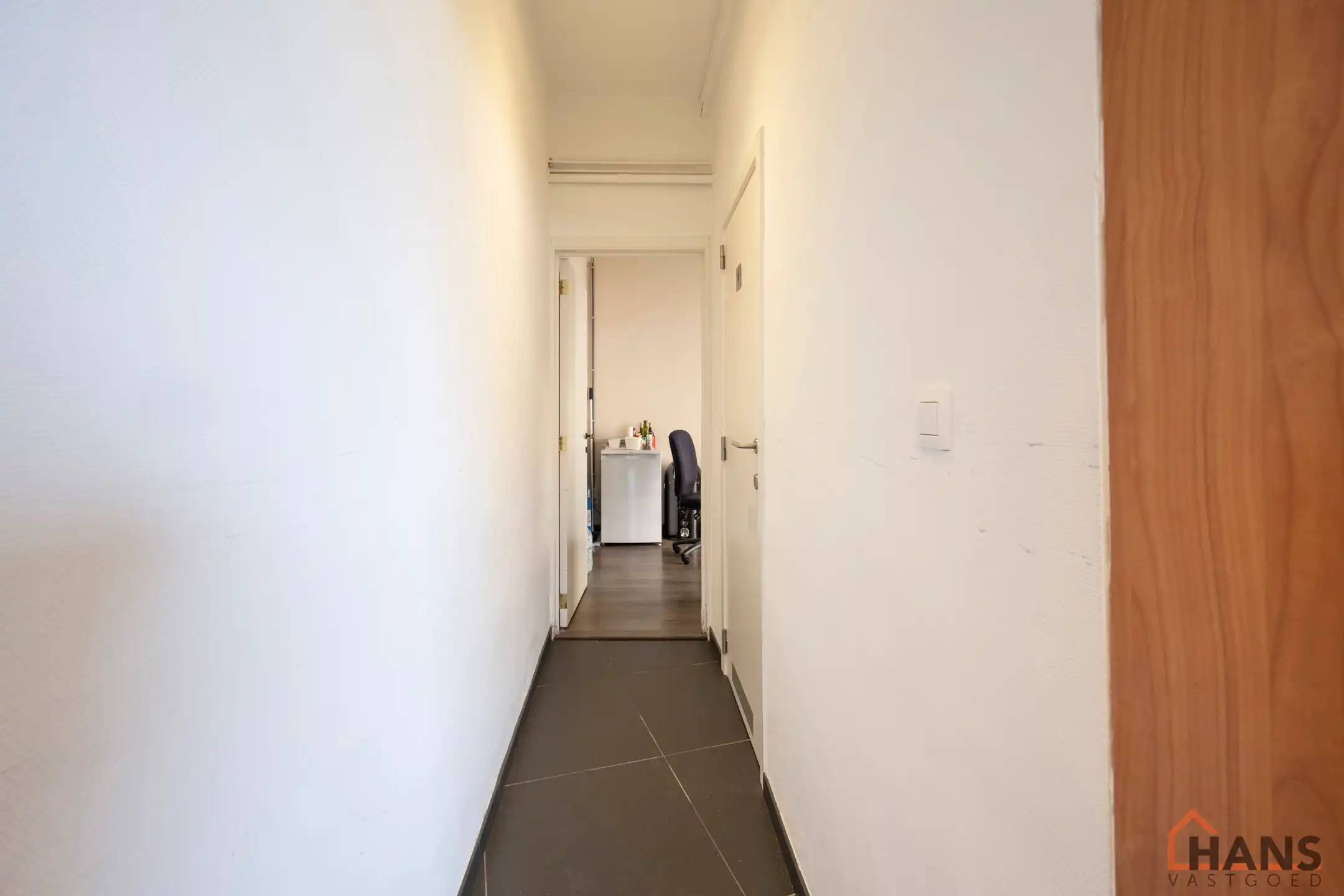 Ruim en praktisch ingedeeld kantoor met diverse mogelijkheden foto 13