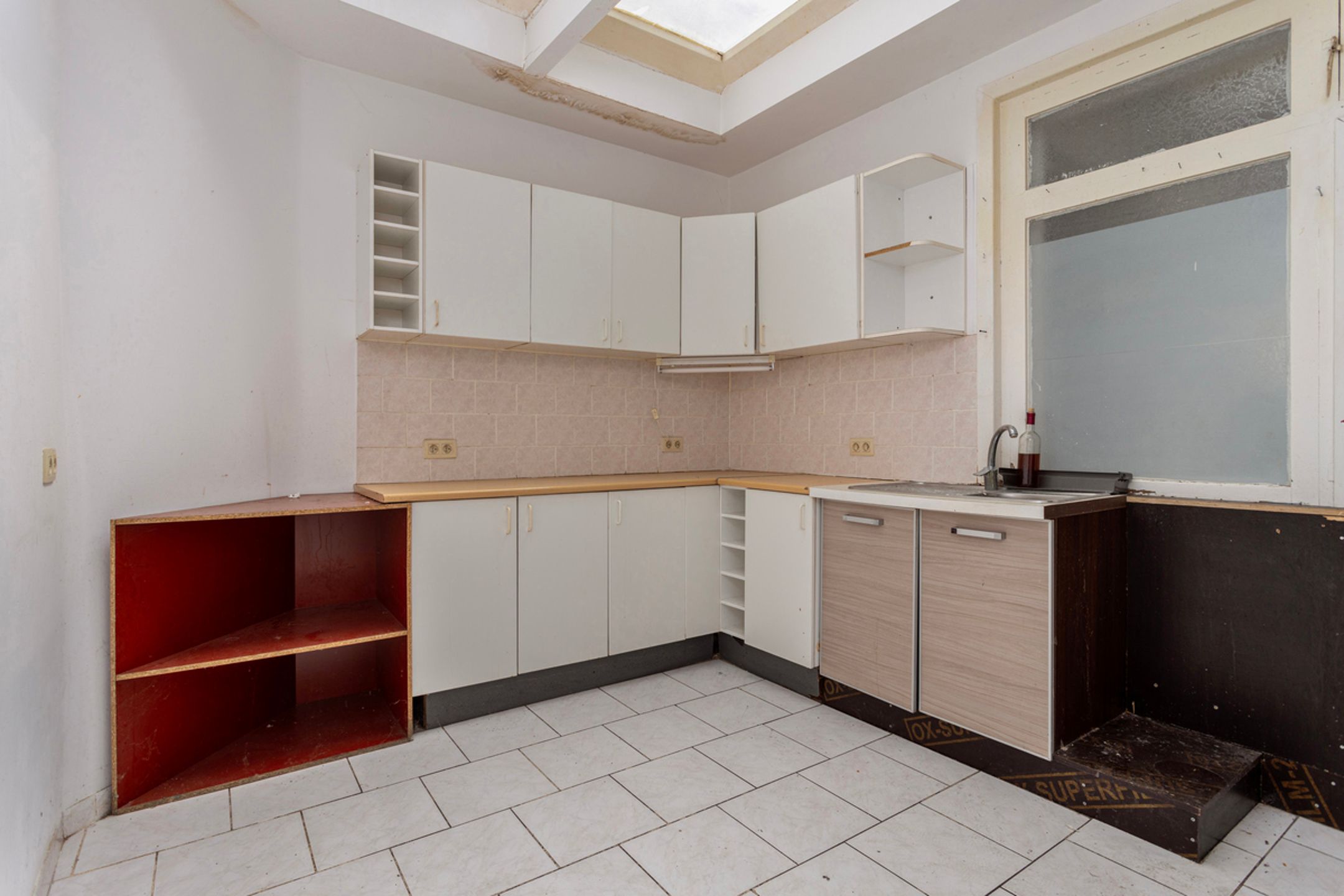 Deels te renoveren woning ideaal geschikt om te verhuren. foto 8