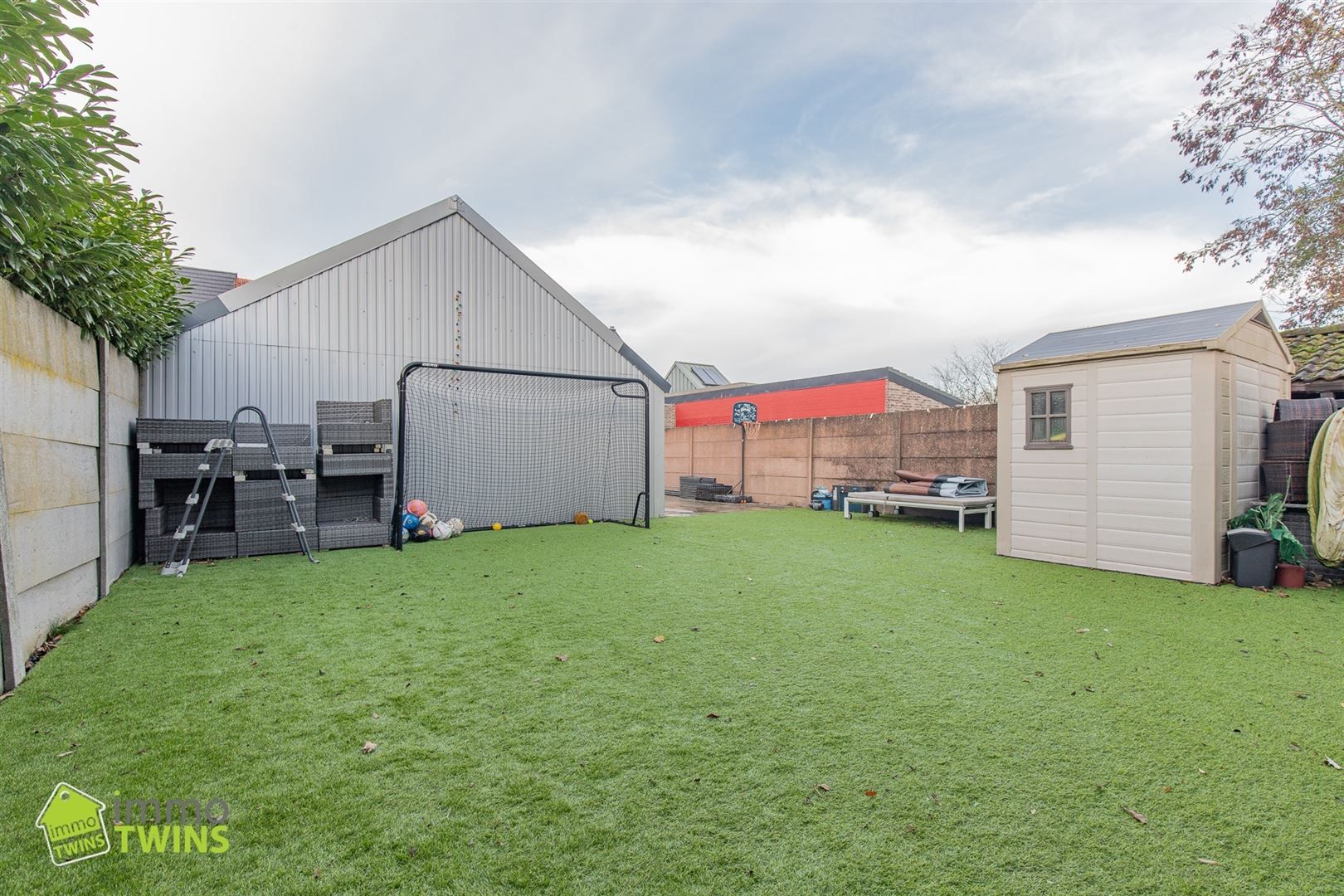 Gerenoveerde woning met loods, oprit en tuin te Grembergen foto 26