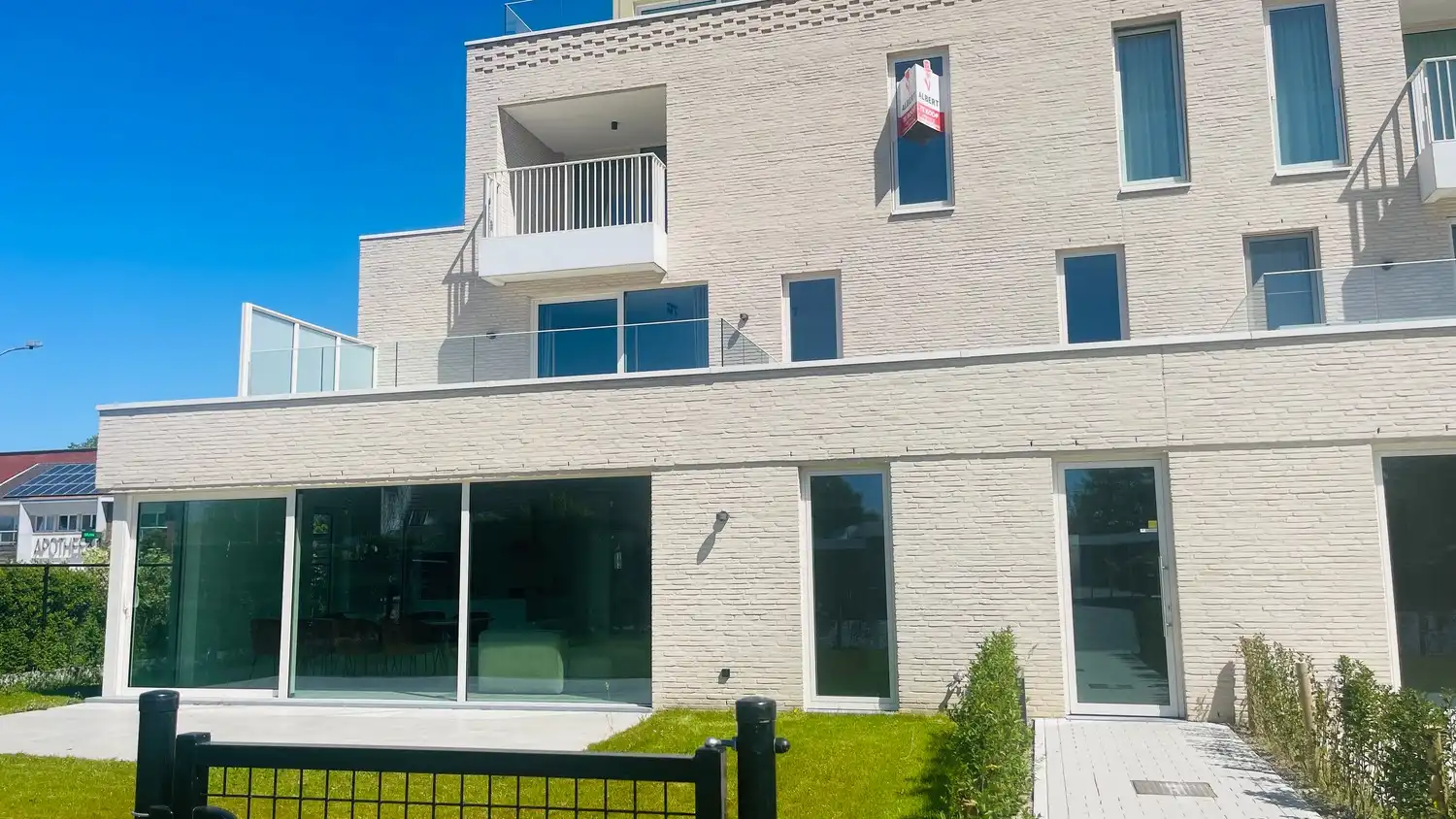 Te huur – Energiezuinig 1-slaapkamerappartement met ruim terras in Ingelmunster foto 14
