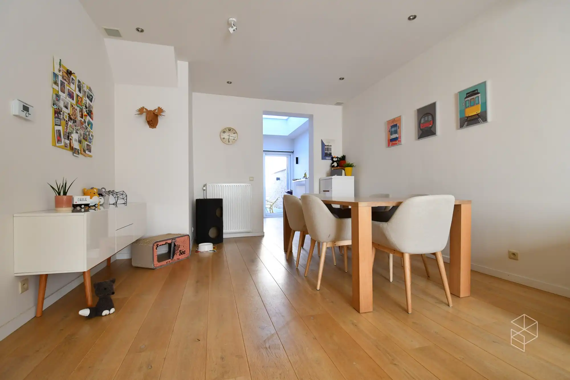 Mooie ruime instapklare woning met 2 slpk ( 3 slpks mogelijk) en koer foto 5